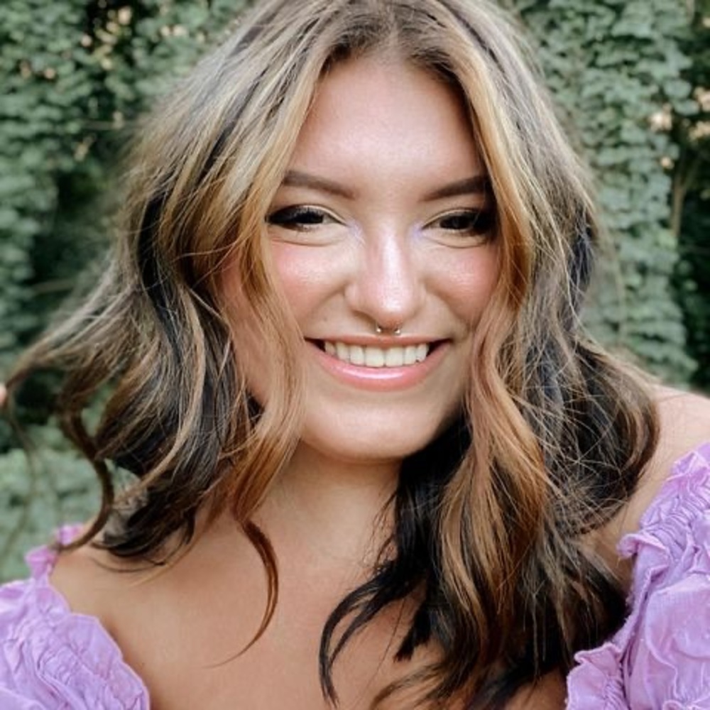 Meet your Posher, Whitley